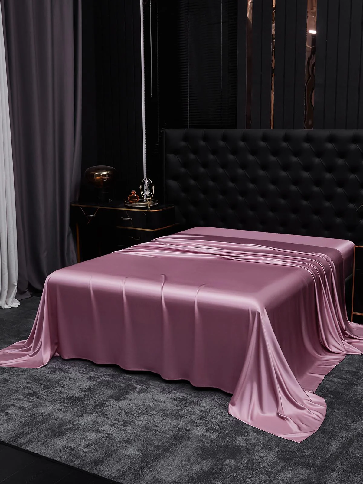 19Momme Mulberry Silk Seamless Flat Sheet - Image 17