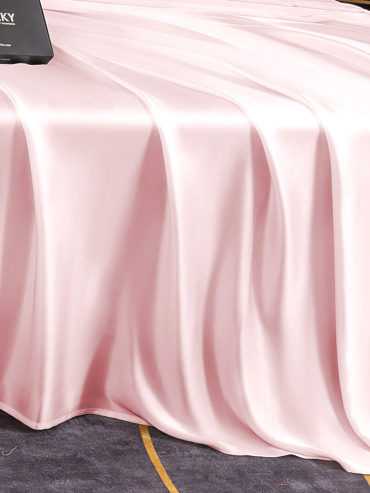 19Momme Mulberry Silk Seamless Flat Sheet - Image 24