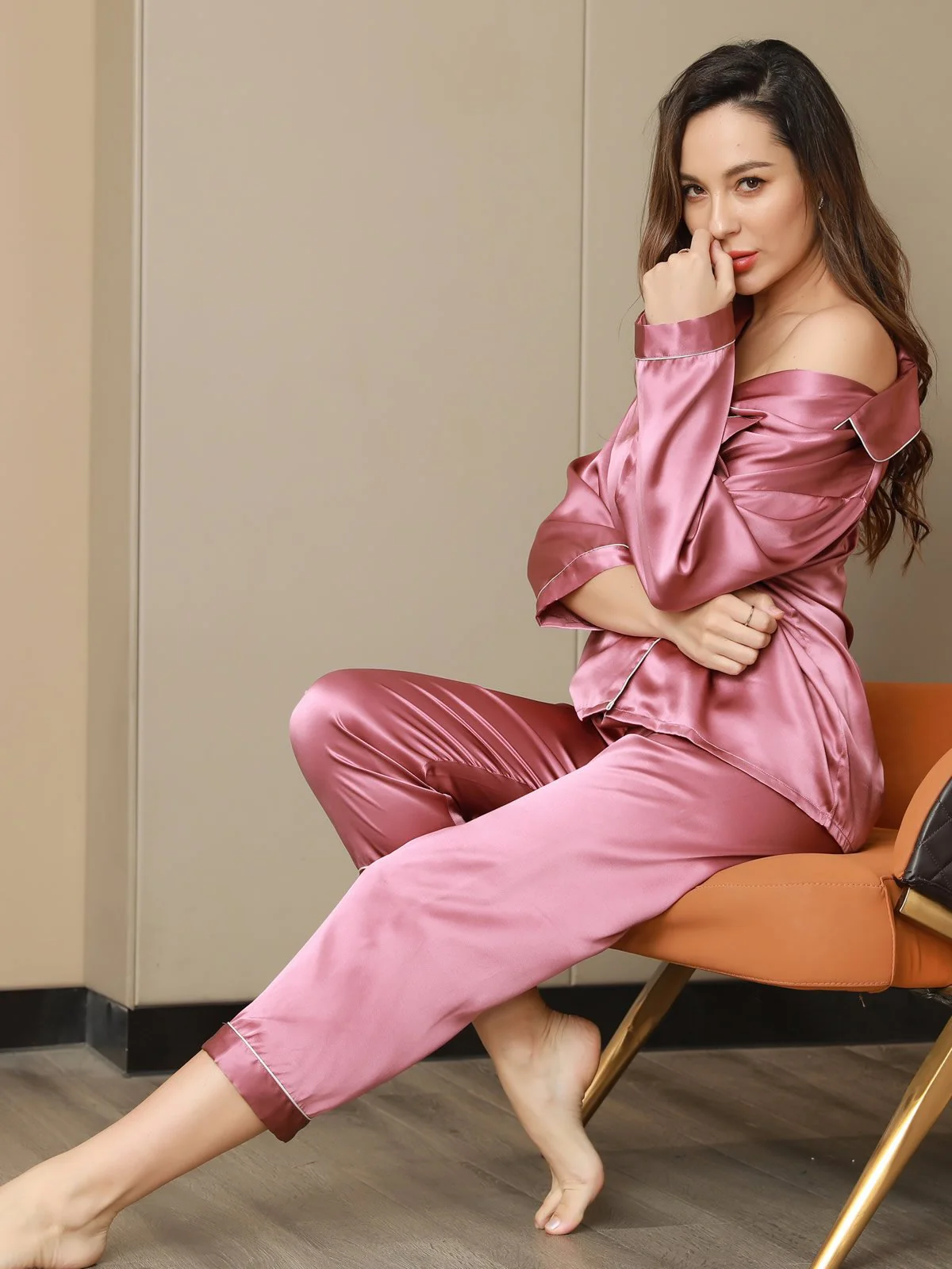 Pure Silk Long Sleeve Button Up Women's Pyjamas Set - Image 51