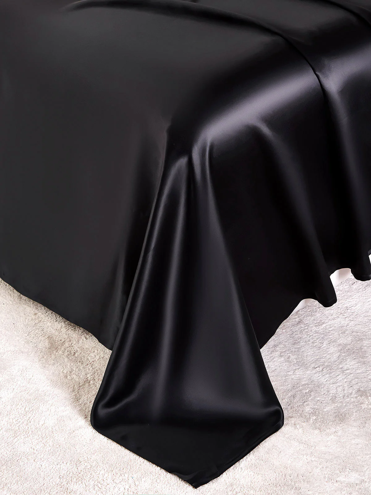 22Momme Silk 4Pcs Set Fitted&Flat Sheets+2x Pillowcases - Image 3