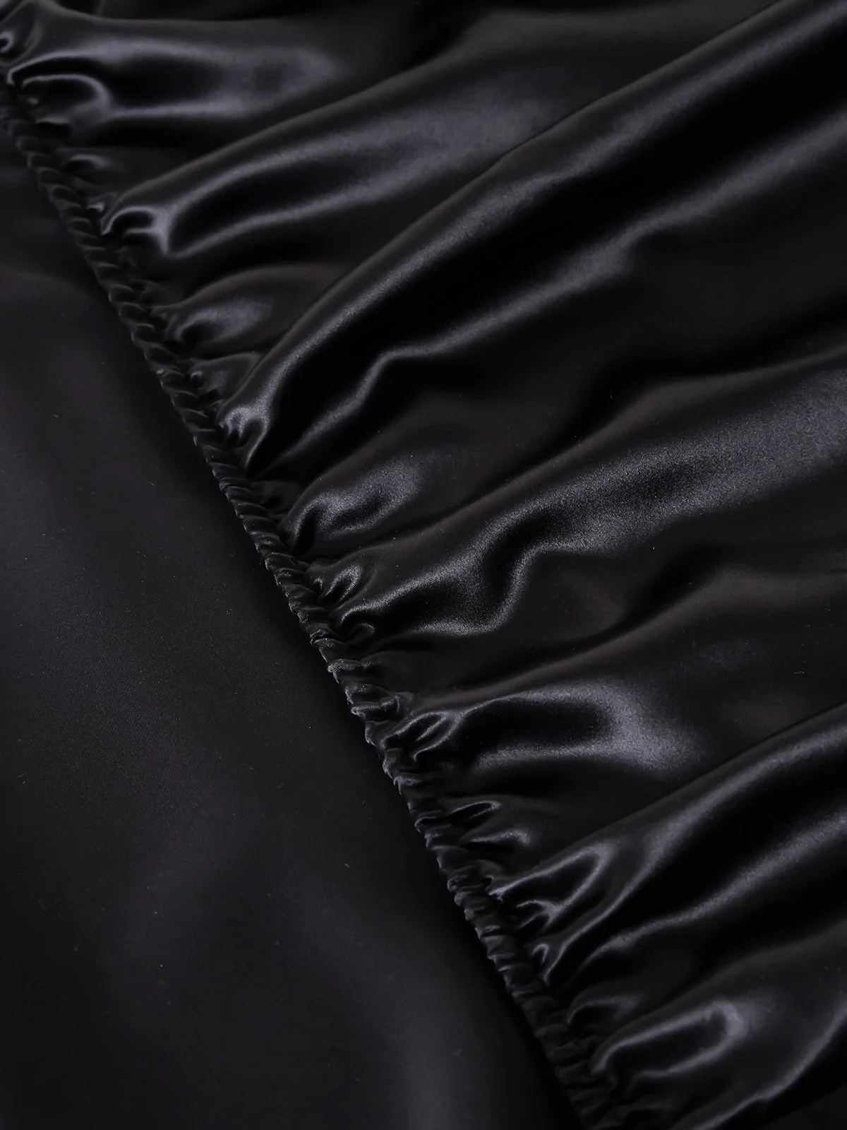 22Momme Mulberry Silk Seamless Fitted Sheet - Image 15
