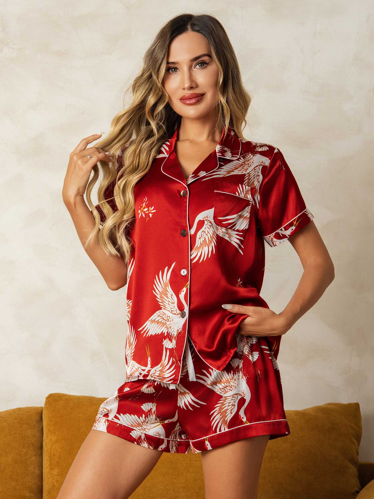 19Momme Women's Pure Silk Crane Print Short Sleeve Pyjamas Set - Image 3